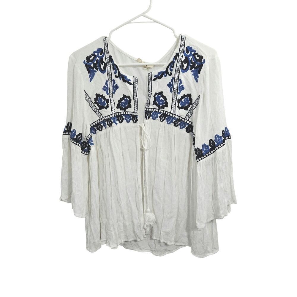 Entro White Blue Tie Front Boho Embroidery Top 3/4 Sleeves Size Medium